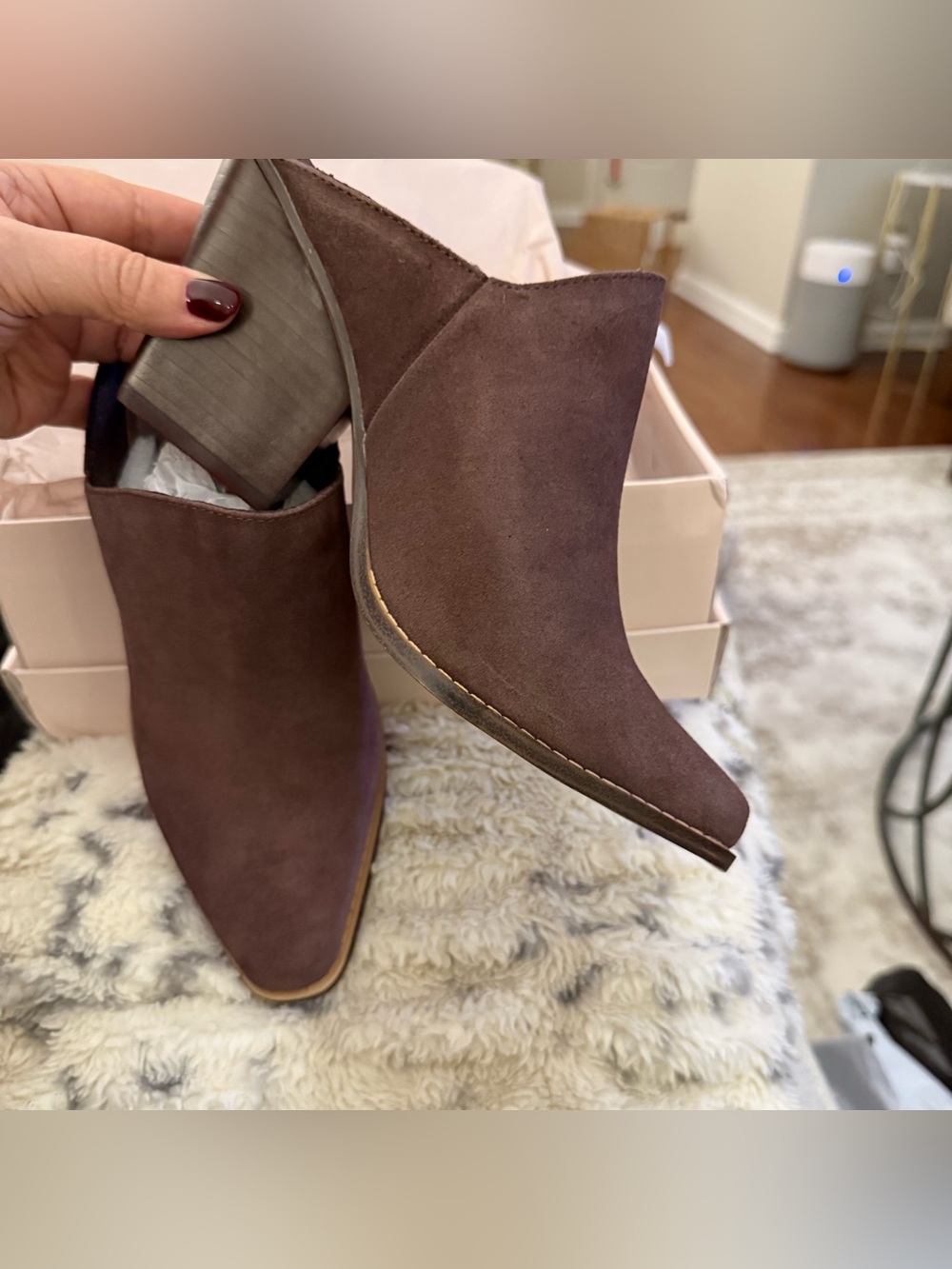 NEW Chinese Laundry Crinkle Brown Suede Mule Booties Size 8.5 - Picture 3 of 8
